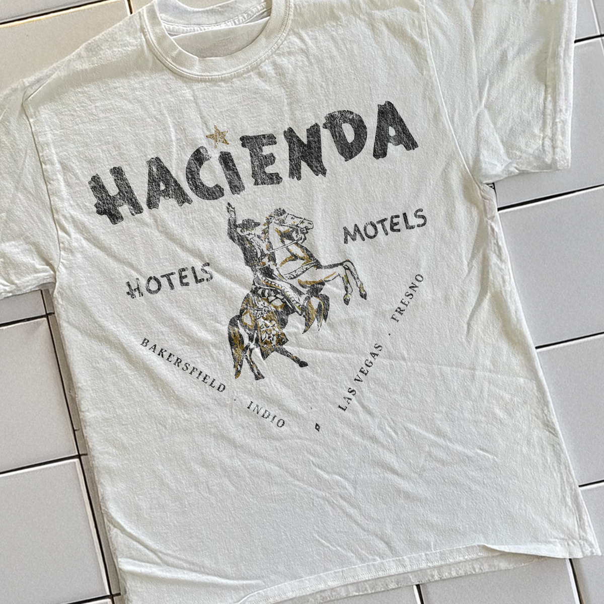 K 90s Hacienda Hotel Rare Washed White T-Shirt: White / XL